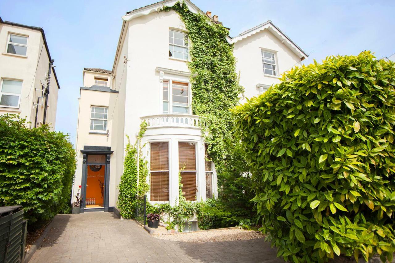 Higgihaus 7 Bed Sleeps Up To 18 Big Groups Best Location Bristol Bagian luar foto